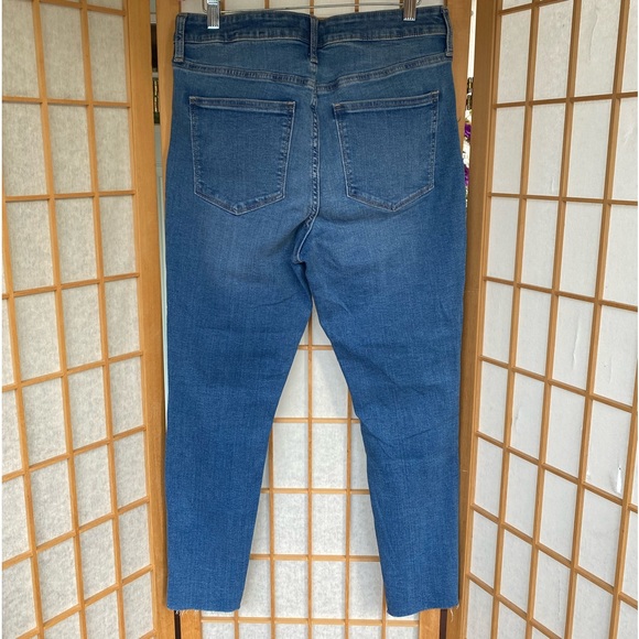 Gap High Rise Distressed Buttoned Jean Legging SZ 12/31 Short NWOT - Picture 10 of 13